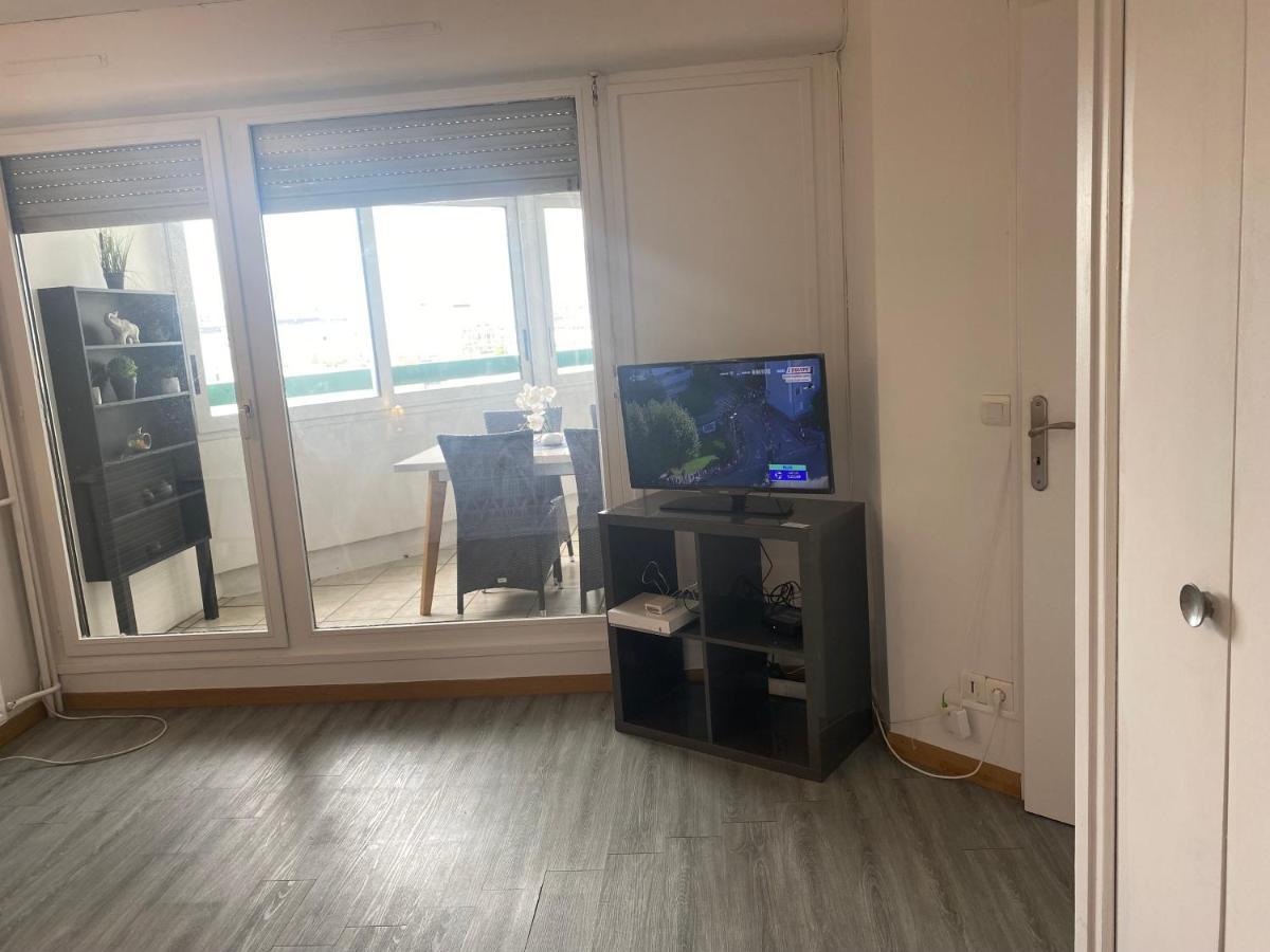 Appartement 3 Chambres Evry Plein Centre Ville Экстерьер фото