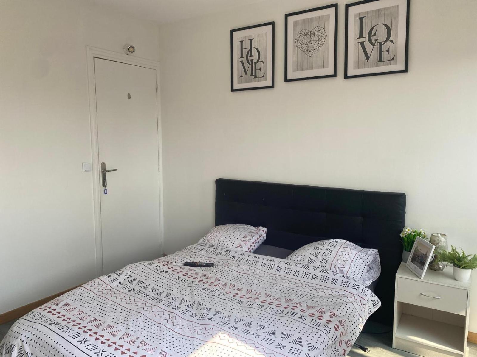 Appartement 3 Chambres Evry Plein Centre Ville Экстерьер фото
